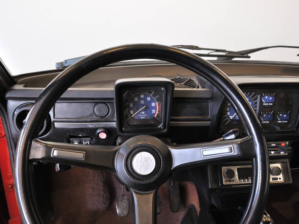 Bild 22/29 von Alfa Romeo Alfetta GT 1.6 (1978)