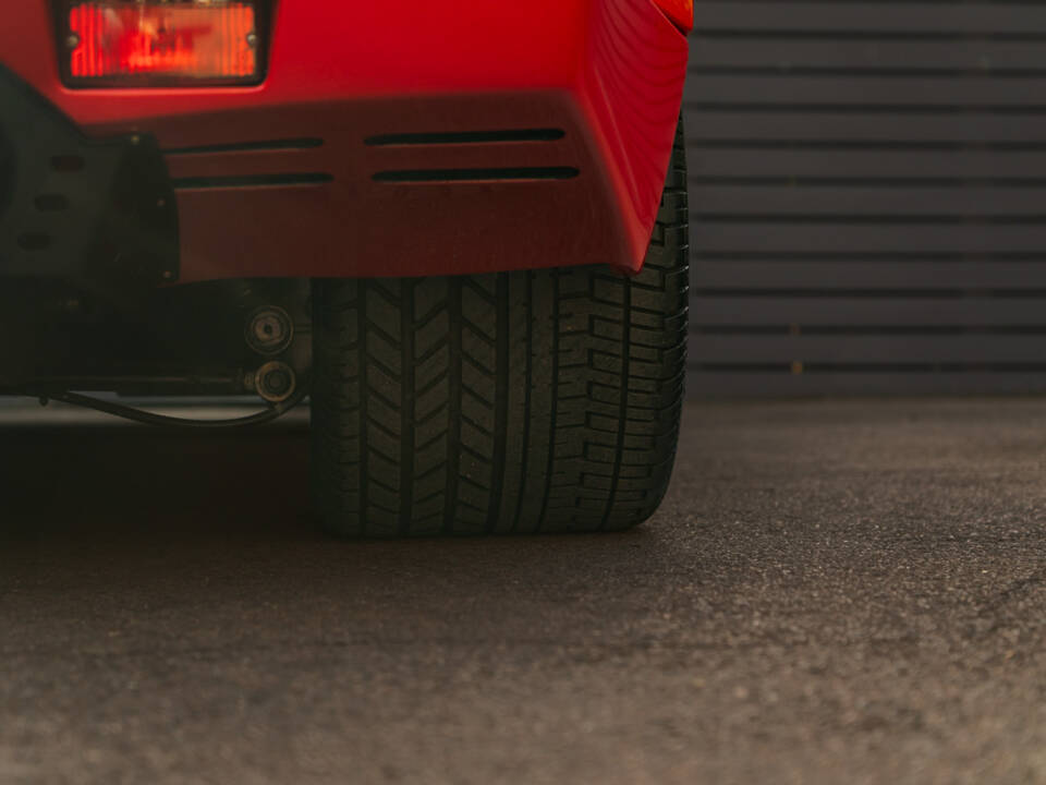 Afbeelding 10/68 van Lamborghini Countach 25th Anniversary (1989)