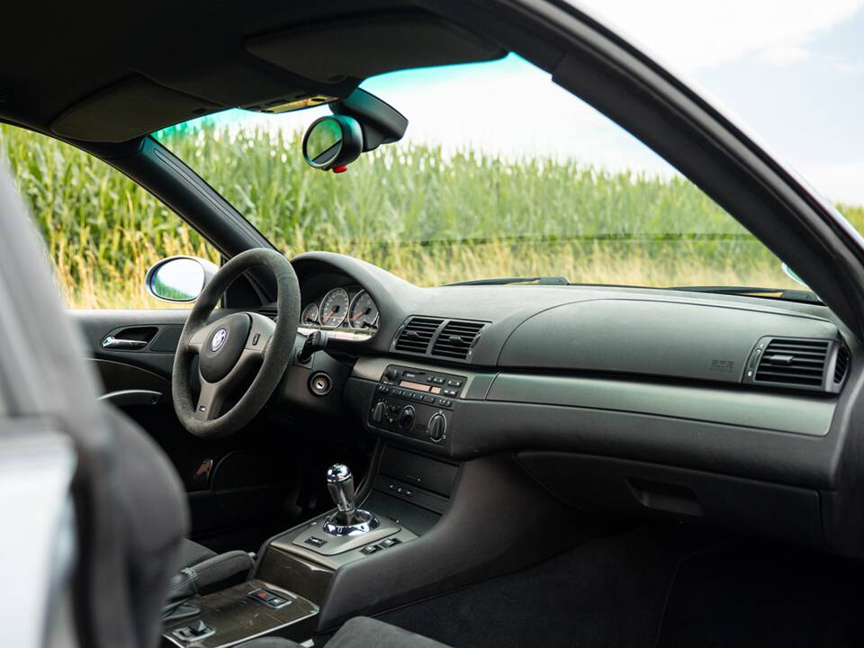 Image 26/42 of BMW M3 CSL (2003)