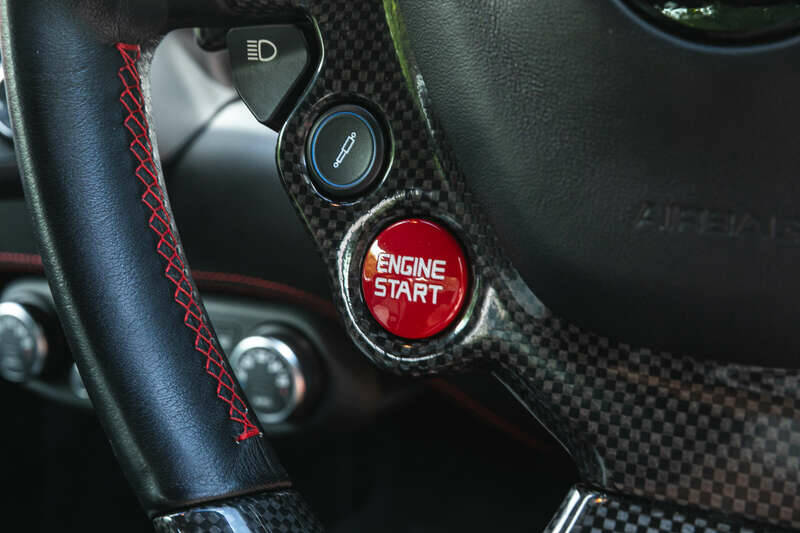 Image 35/50 of Ferrari 458 Italia (2012)