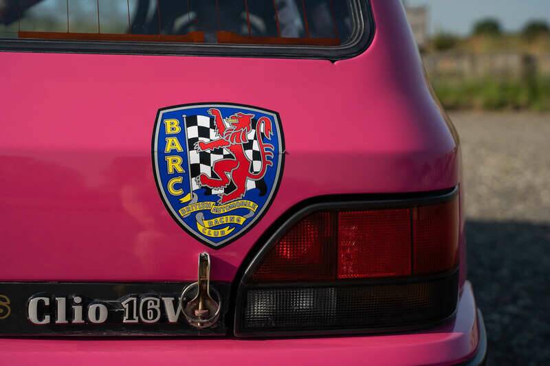 Imagen 39/50 de Renault Clio I 1.8 16V (1991)