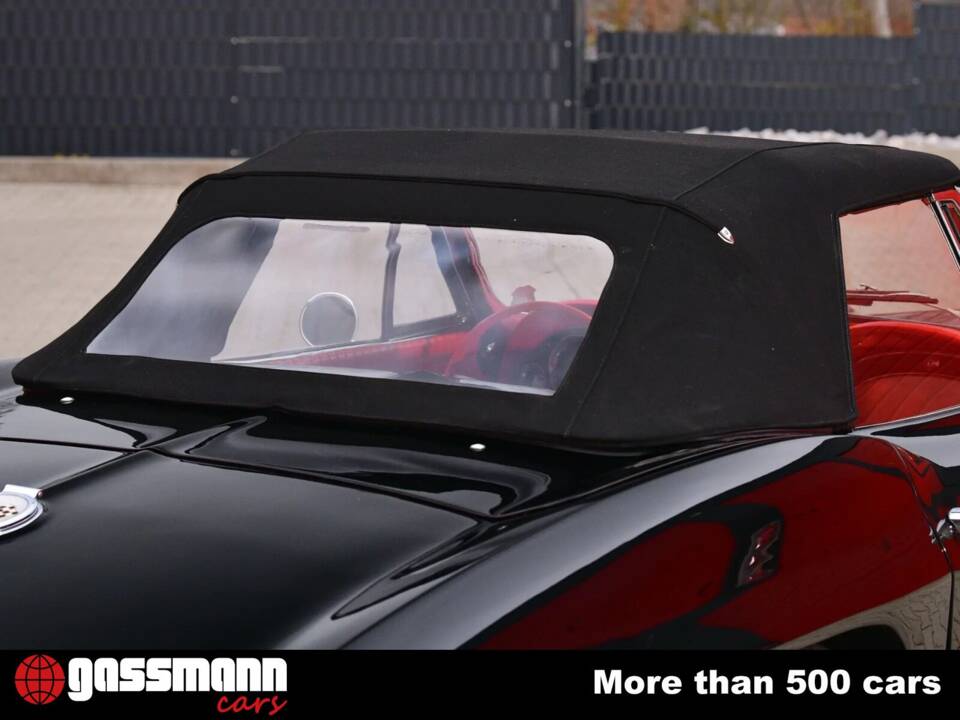 Bild 5/15 von Chevrolet Corvette Sting Ray Convertible (1963)