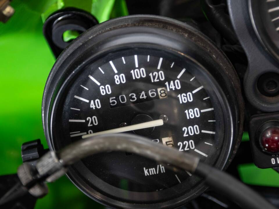 Image 33/40 of Kawasaki ZX-R 400 (1991)