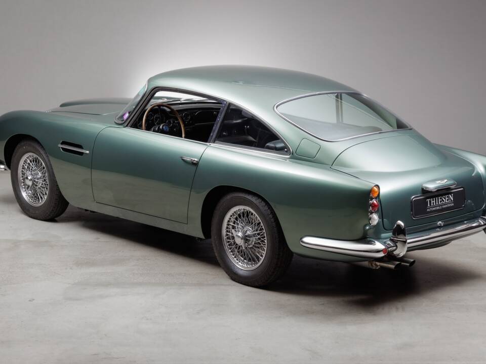 Image 11/26 de Aston Martin DB 4 Vantage (1962)