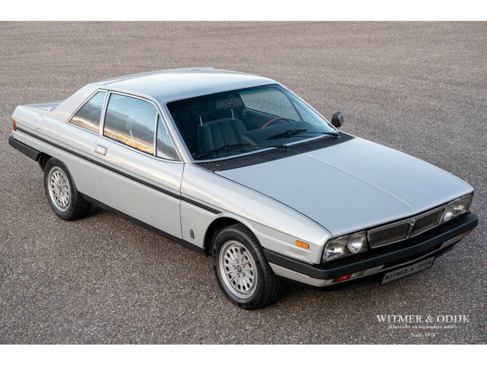 Immagine 6/25 di Lancia Gamma Coupe 2500 I.E. (1981)