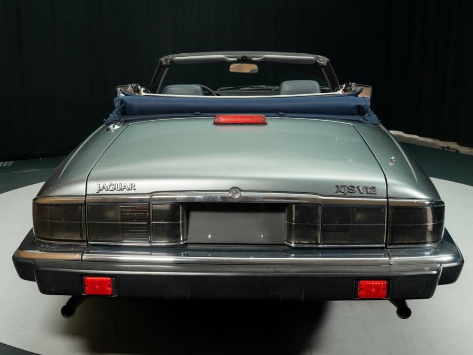 Image 7/8 of Jaguar XJS 5.3 V12 (1992)