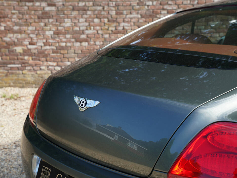 Afbeelding 50/50 van Bentley Continental GT (2005)
