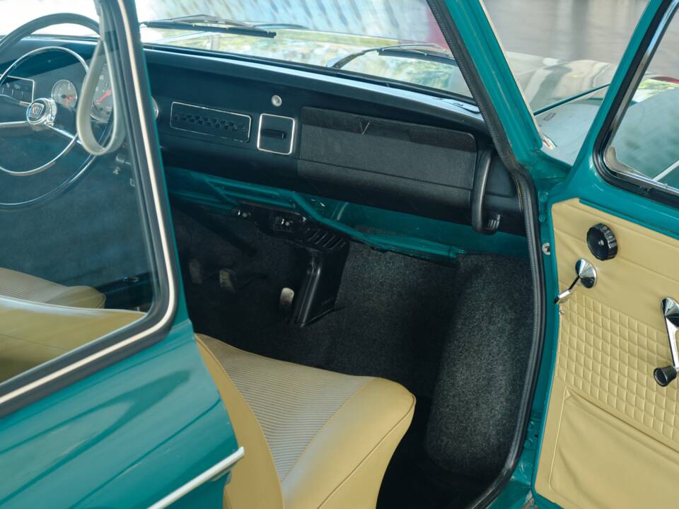 Bild 35/50 von NSU Prinz 4 L (1971)