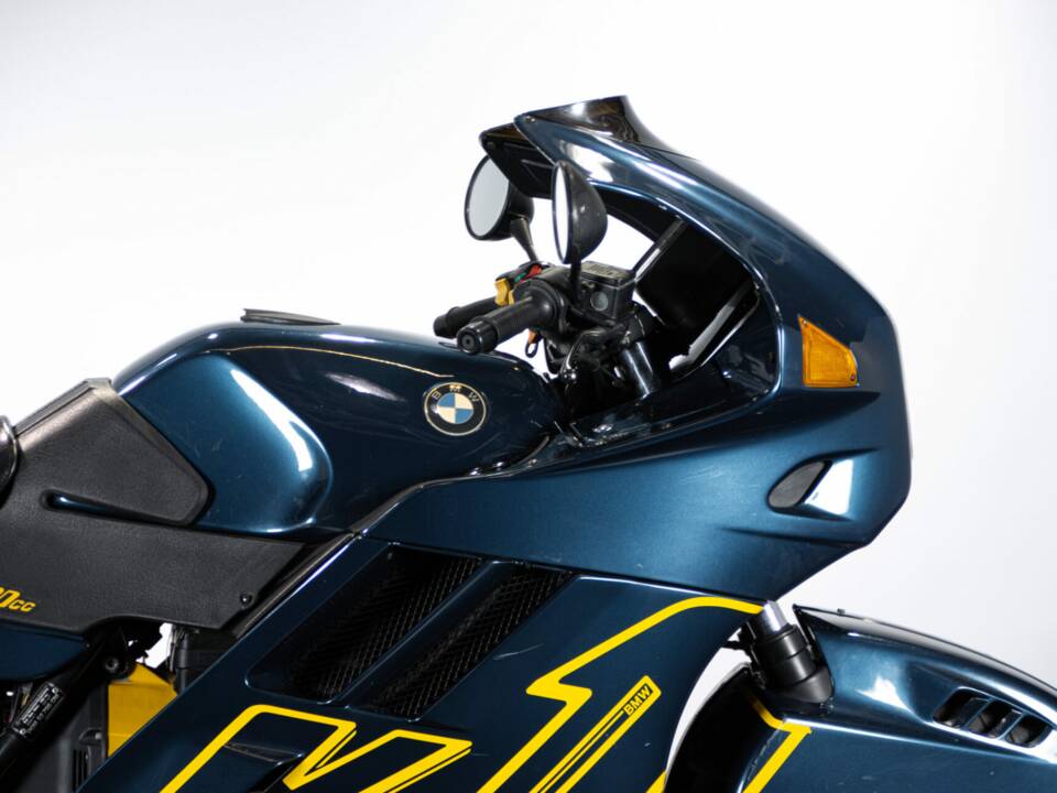 Image 38/50 of BMW K1 (1990)