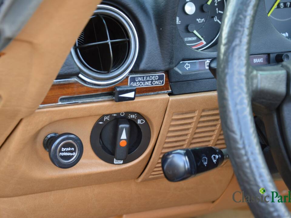 Image 47/50 de Mercedes-Benz 380 SL (1982)