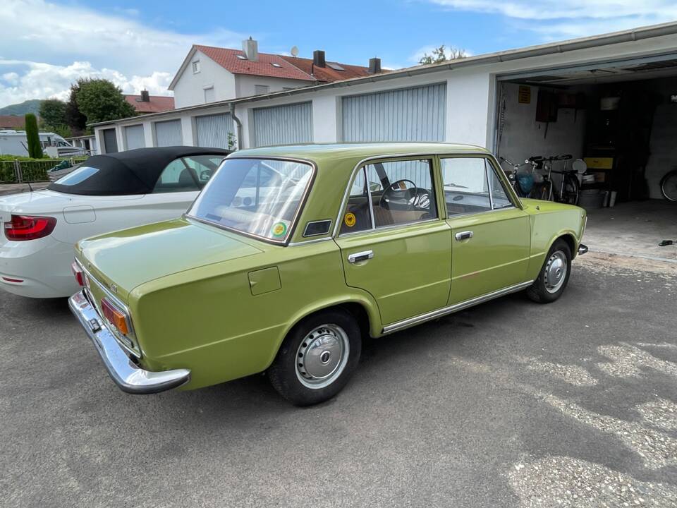 Image 8/20 of FIAT 124 Speciale (1974)