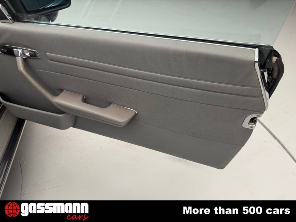 Image 15/15 of Mercedes-Benz 380 SL (1985)