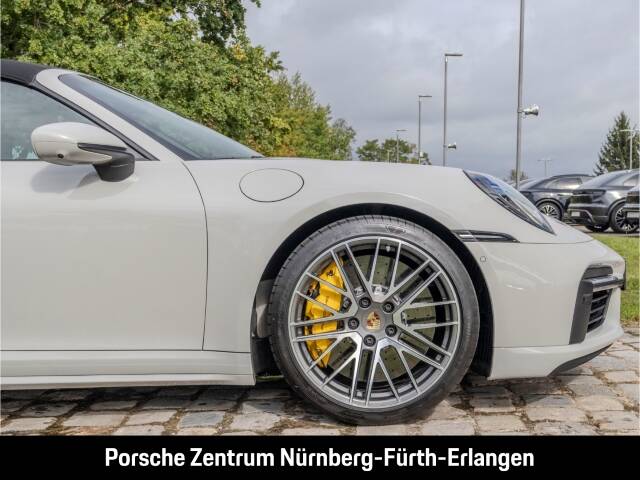 Obraz 16/50 pojazdu Porsche 911 Turbo S (2023)