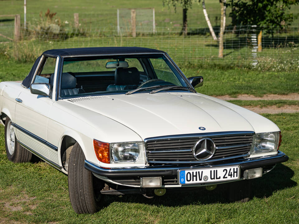 Immagine 1/42 di Mercedes-Benz 380 SL (1981)