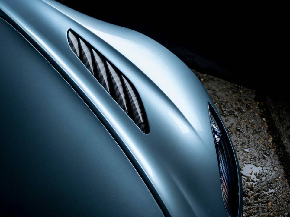 Bild 32/35 von Aston Martin V12 Speedster (2021)