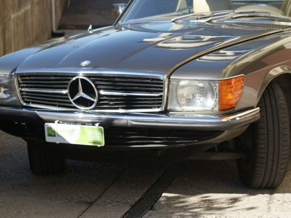 Image 47/50 of Mercedes-Benz 280 SLC (1976)