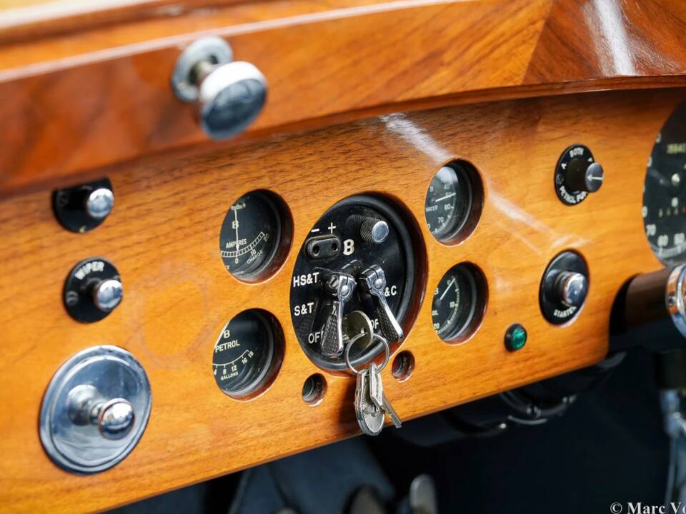 Image 37/59 of Bentley 4 1/4 Litre (1936)