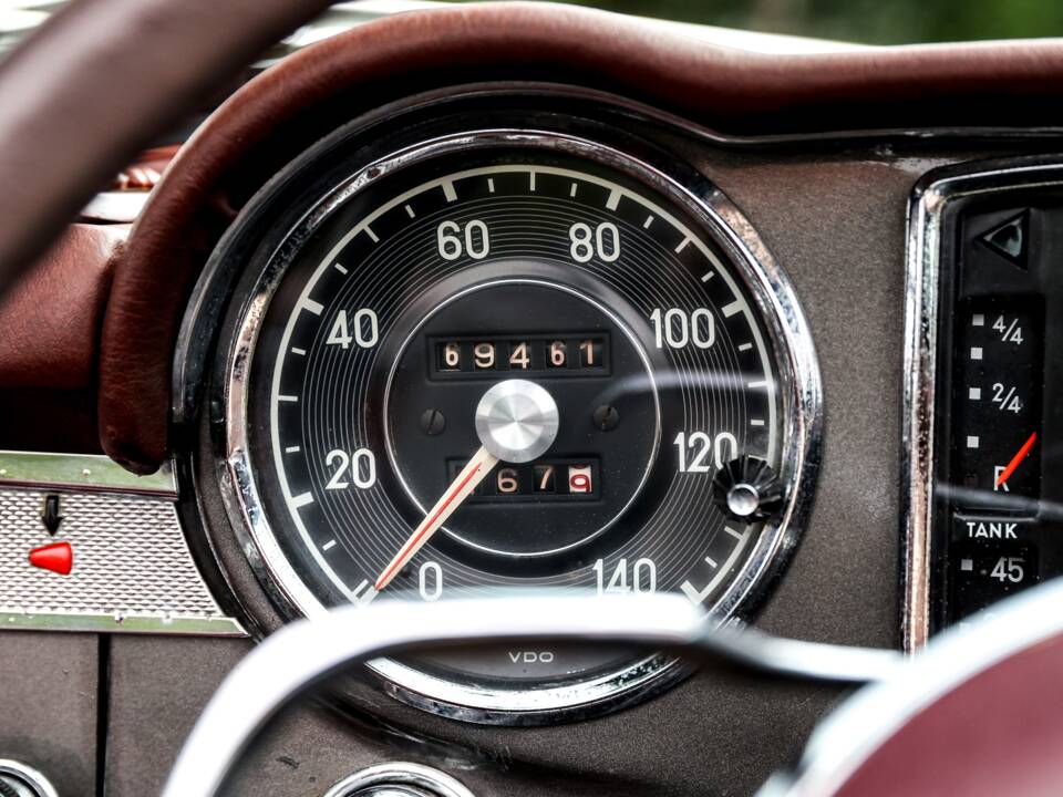 Afbeelding 20/27 van Mercedes-Benz 230 SL (1964)