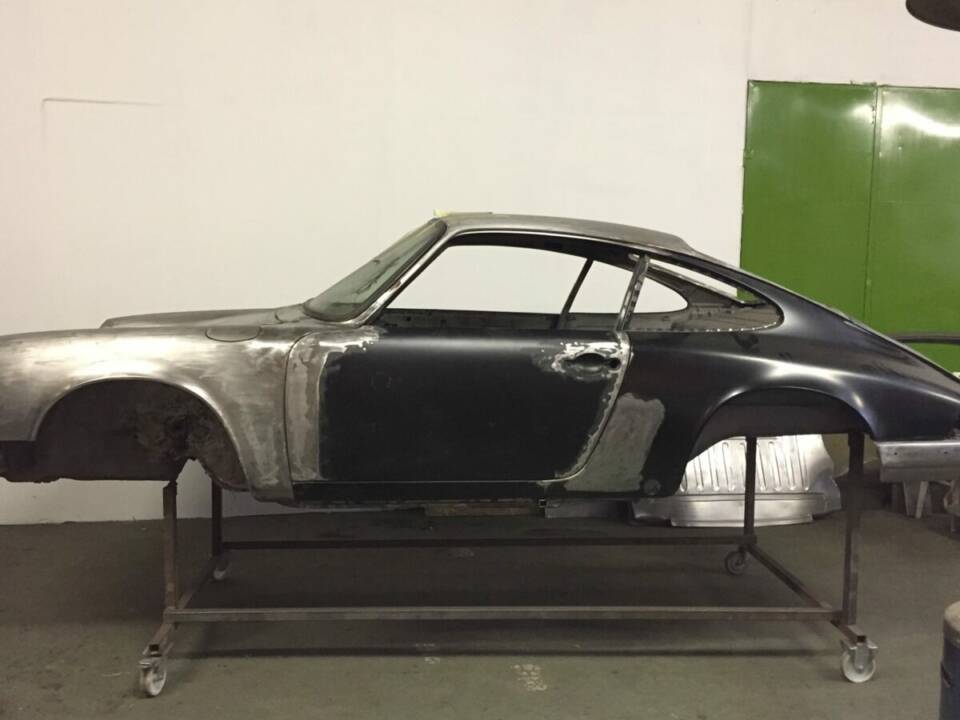 Image 26/27 of Porsche 911 2.2 S (1970)