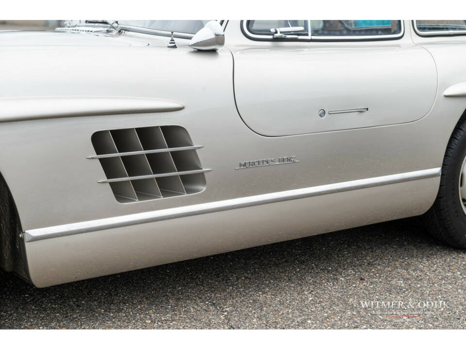 Image 28/45 de Mercedes-Benz 300 SL &quot;Flügeltürer&quot; (1989)