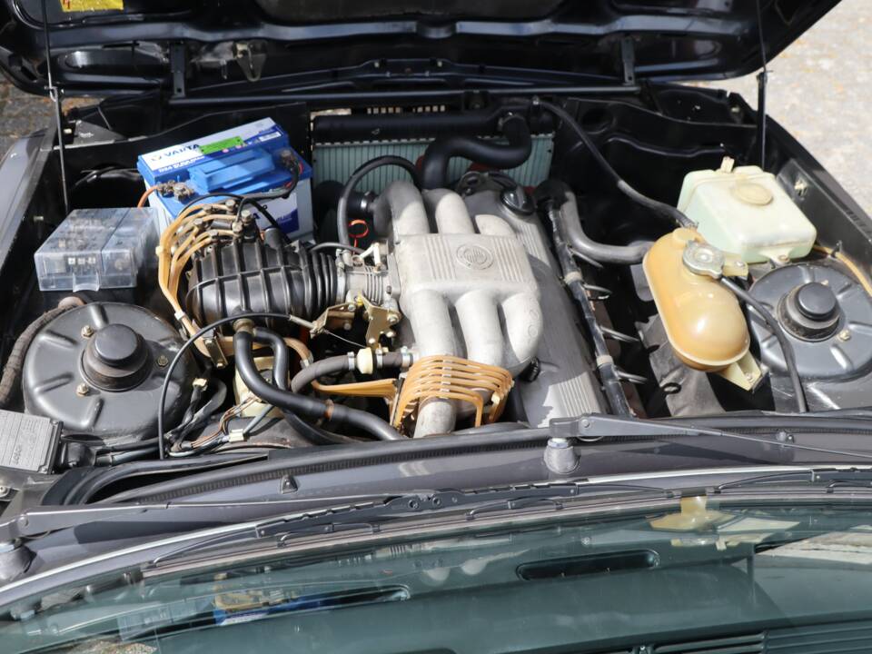Image 4/50 of BMW 323i (1980)