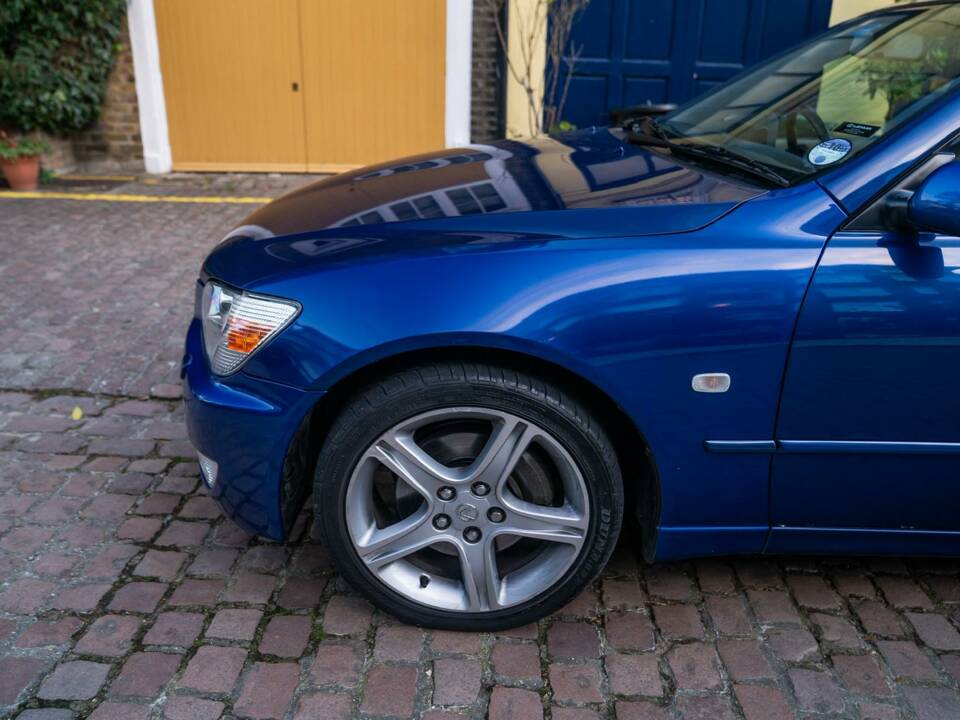 Bild 24/50 von Lexus IS 200 (2002)