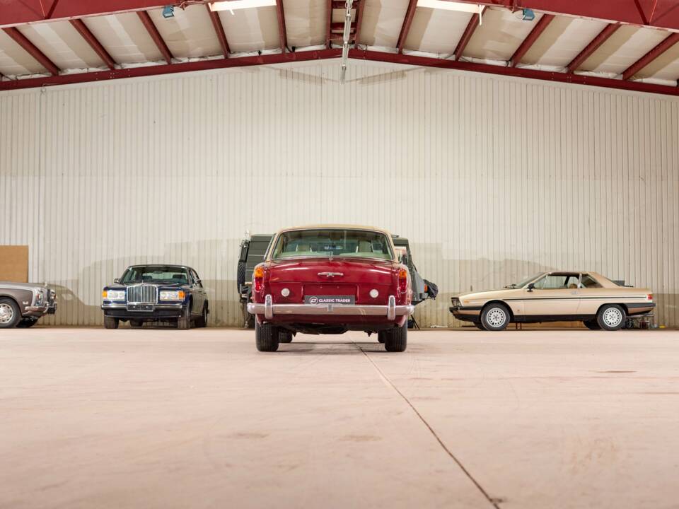 Image 5/62 of Rolls-Royce Silver Shadow I (1969)