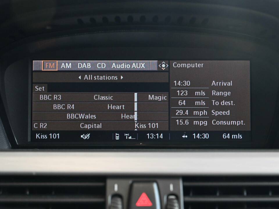 Image 12/18 of BMW M5 (2007)