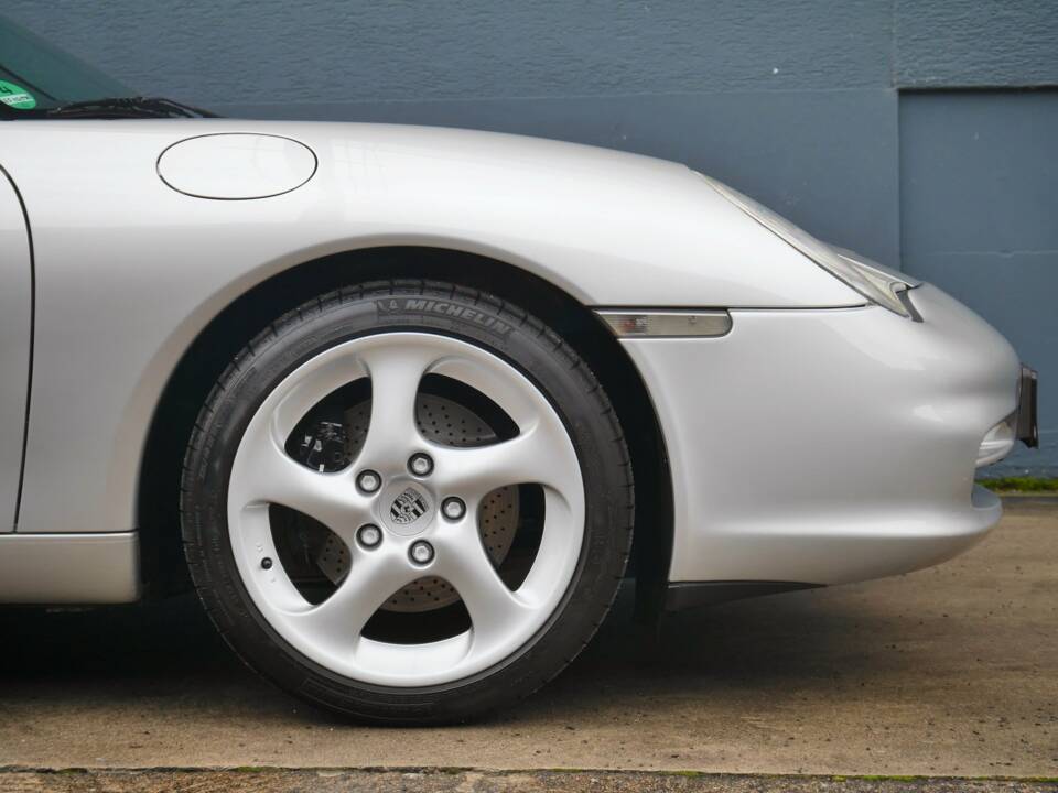 Bild 40/50 von Porsche 911 Carrera (2004)