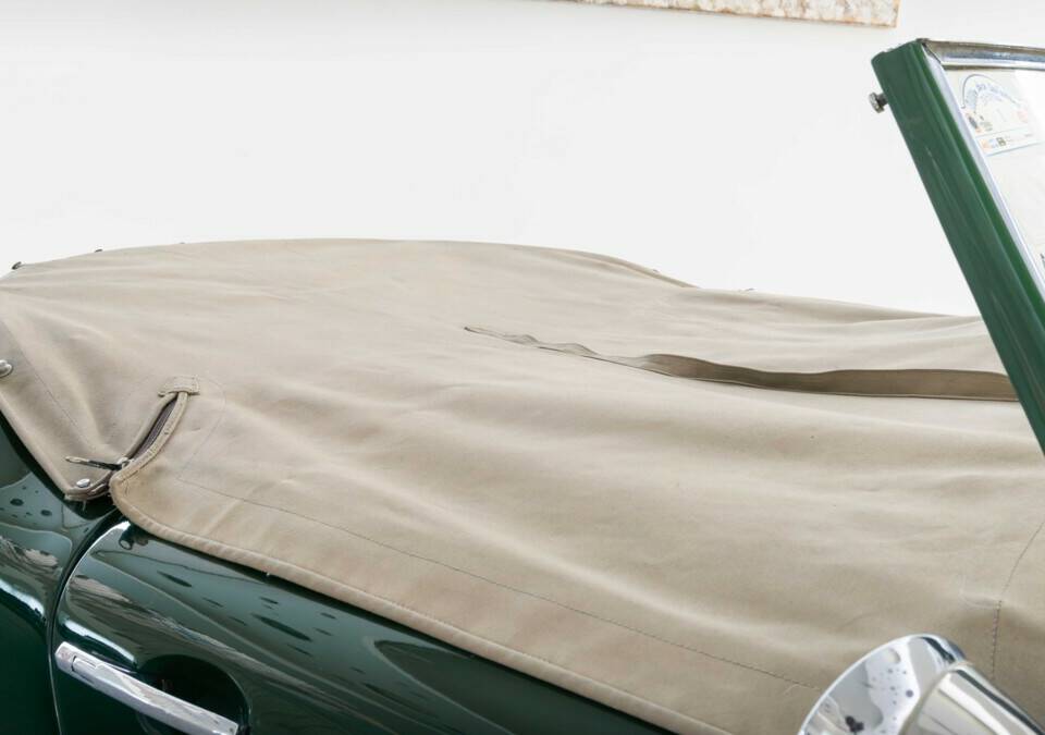 Image 16/27 of Austin-Healey 3000 Mk II (BN7) (1961)