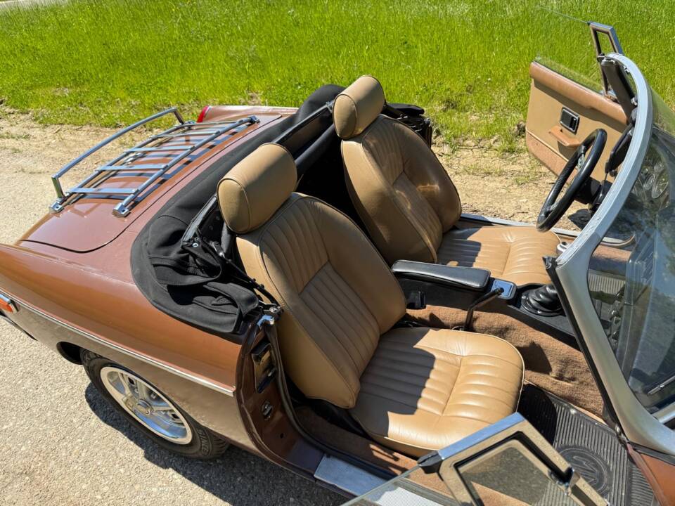 Bild 10/11 von MG MGB (1979)