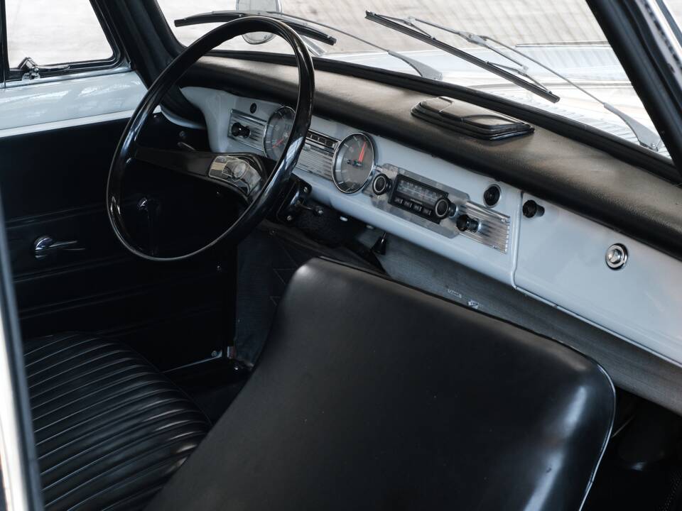 Image 30/50 of BMW 700 LS Luxus (1965)