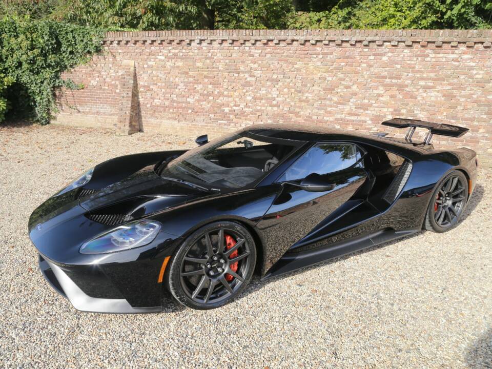 Image 8/50 of Ford GT Carbon Series (2021)