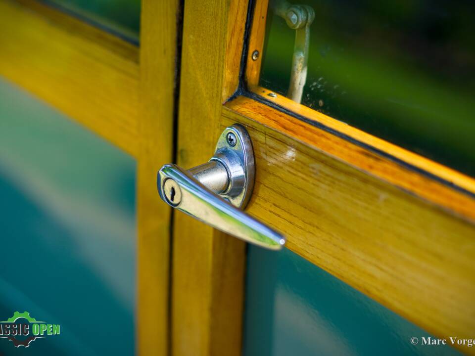 Image 26/34 de Morris Minor 1000 Traveller (1971)