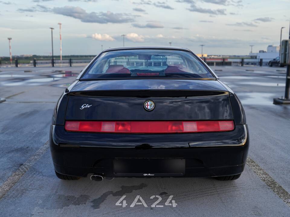 Imagen 2/90 de Alfa Romeo GTV 2.0 Twin Spark (1998)