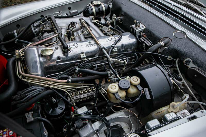 Image 16/35 of Mercedes-Benz 280 SL (1969)