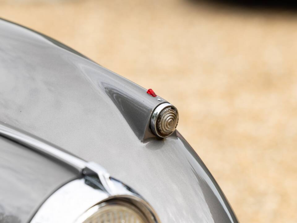 Bild 36/38 von Jaguar Mk II 3.8 (1959)