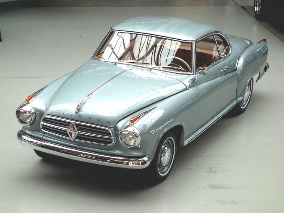 Image 4/42 of Borgward Isabella Coupe (1961)
