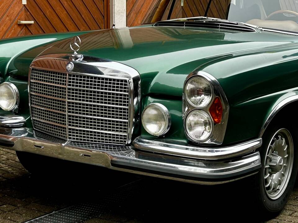 Image 5/15 of Mercedes-Benz 280 SE (1970)