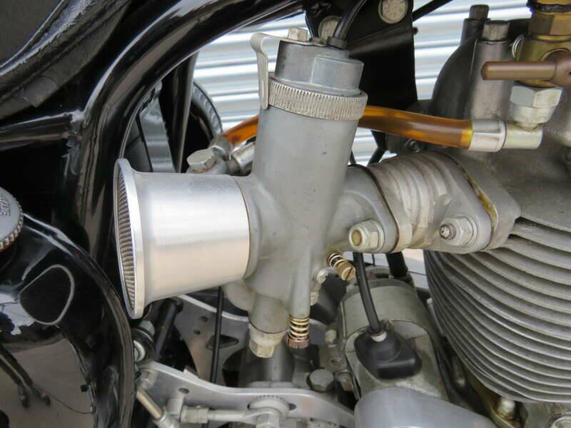 Image 24/45 of BSA DB 32 Gold Star (1959)