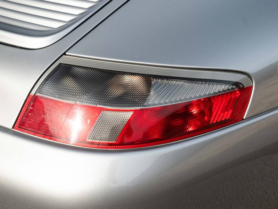 Image 9/41 of Porsche 911 Carrera (2004)