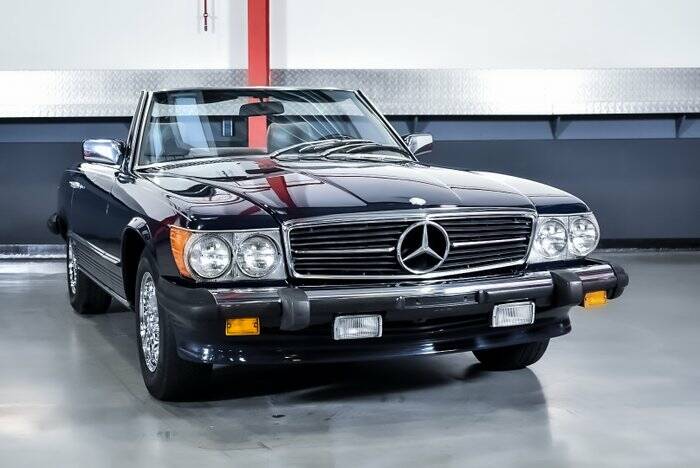 Immagine 4/7 di Mercedes-Benz 380 SL (1982)