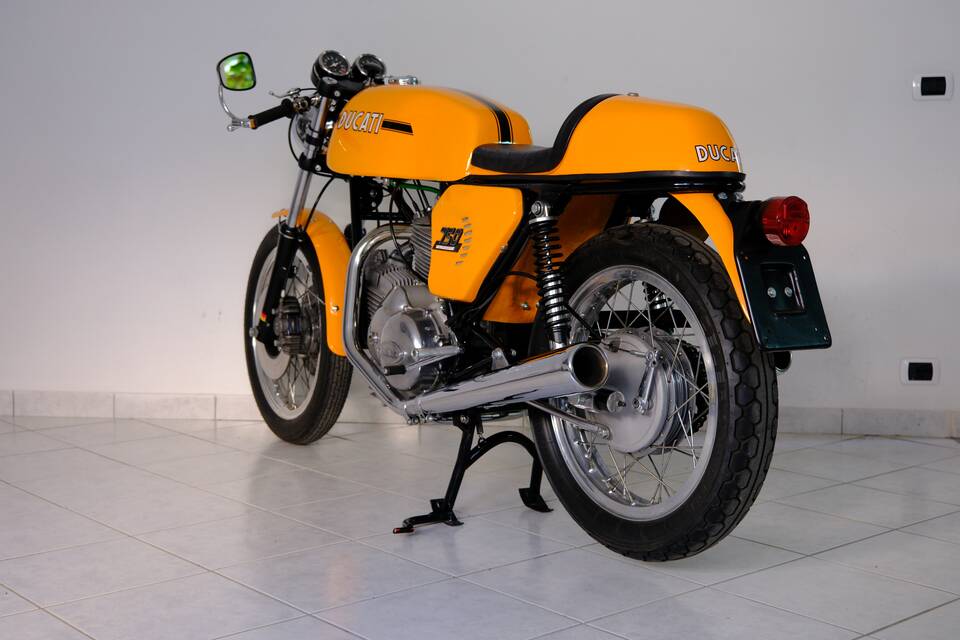 Afbeelding 62/96 van Ducati 750 Sport (1974)