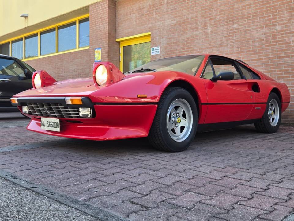 Image 20/95 of Ferrari 308 GTBi Quattrovalvole (1984)