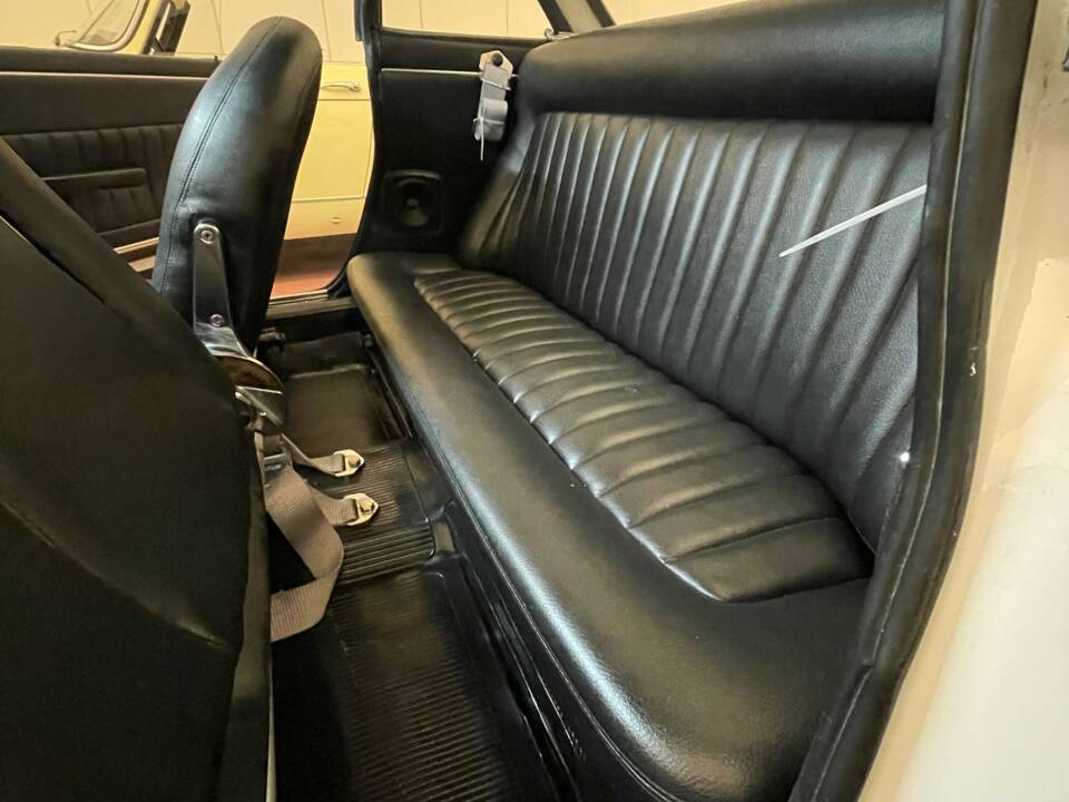 Bild 28/30 von Lancia Fulvia Coupe Rallye (1967)