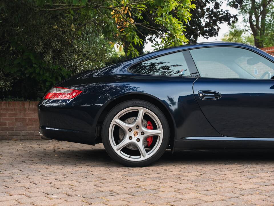 Bild 50/50 von Porsche 911 Carrera S (2005)