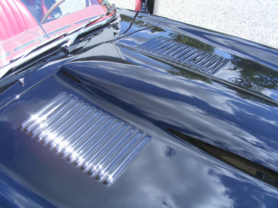 Image 30/30 de Jaguar E-Type (1971)