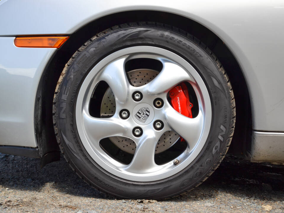Immagine 19/30 di Porsche Boxster S (2000)