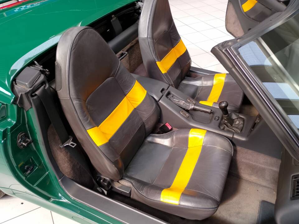 Image 17/46 of Lotus Elan SE (1992)
