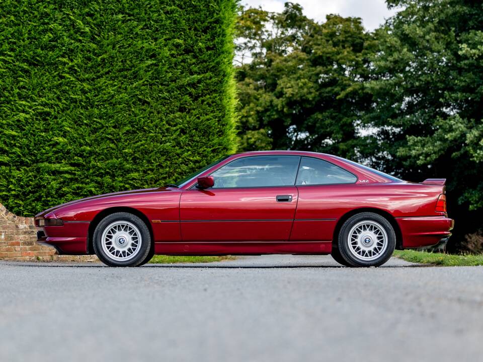 Image 2/45 de BMW 850i (1991)